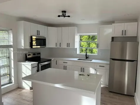 4725 NW 7th Street Miami FL 33126
