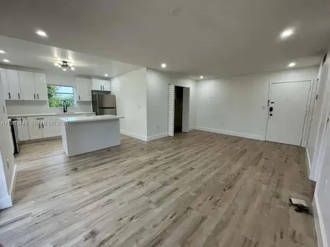 4725 NW 7th Street Miami FL 33126