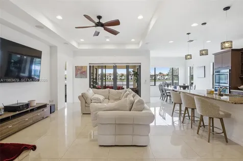 1296 SW 113th Way Pembroke Pines FL 33025