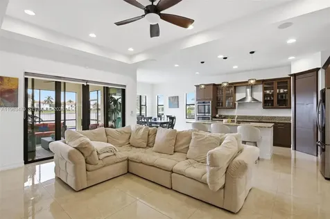 1296 SW 113th Way Pembroke Pines FL 33025