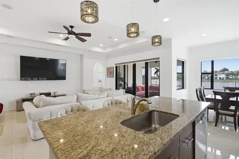 1296 SW 113th Way Pembroke Pines FL 33025