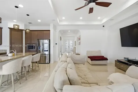1296 SW 113th Way Pembroke Pines FL 33025