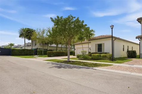 1296 SW 113th Way Pembroke Pines FL 33025