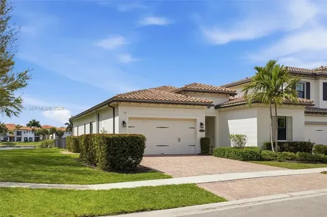 1296 SW 113th Way Pembroke Pines FL 33025