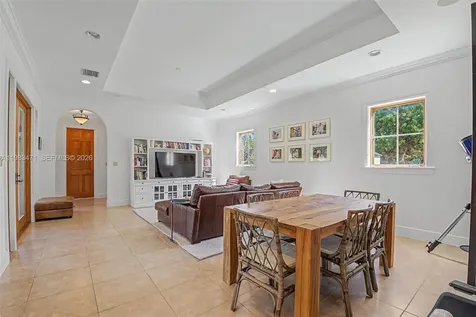 6075 SW 85th Avenue Miami FL 33143