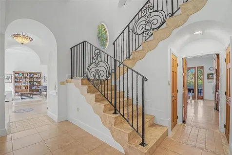 6075 SW 85th Avenue Miami FL 33143