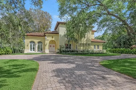 6075 SW 85th Avenue Miami FL 33143