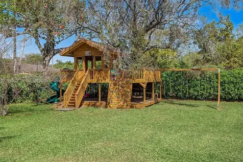 6075 SW 85th Avenue Miami FL 33143