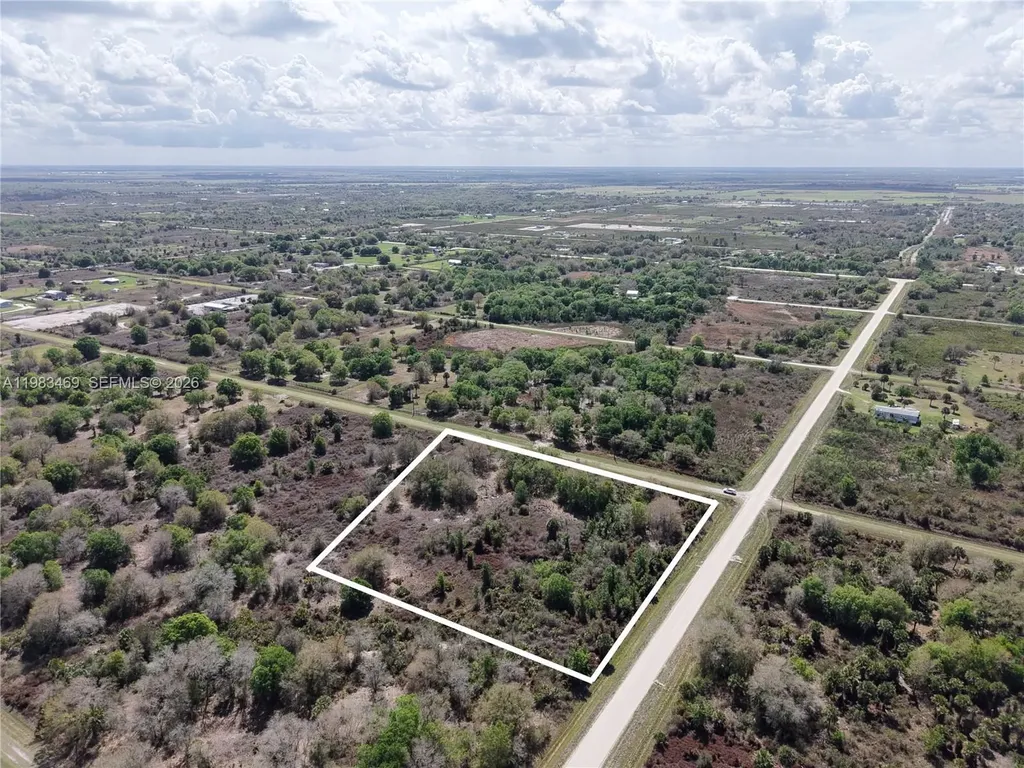 20755 NW 262nd Okeechobee FL 34972