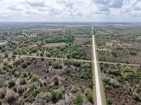 20755 NW 262nd Okeechobee FL 34972