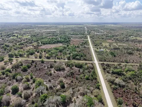 20755 NW 262nd Okeechobee FL 34972