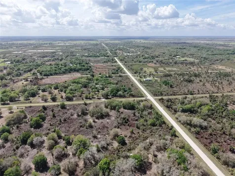 20755 NW 262nd Okeechobee FL 34972