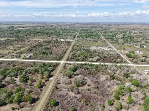 20755 NW 262nd Okeechobee FL 34972