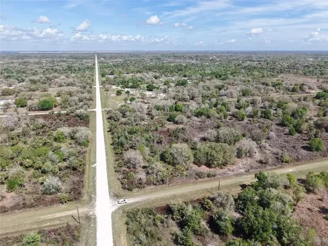 20755 NW 262nd Okeechobee FL 34972