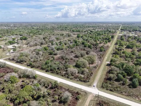 20755 NW 262nd Okeechobee FL 34972
