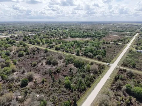 20755 NW 262nd Okeechobee FL 34972