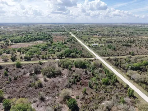 20755 NW 262nd Okeechobee FL 34972