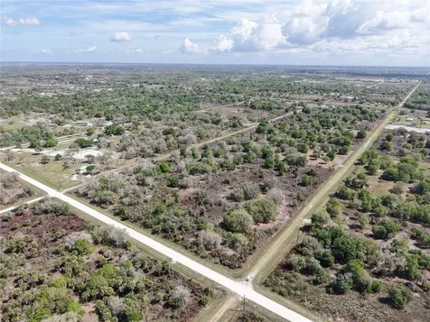 20755 NW 262nd Okeechobee FL 34972