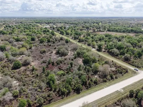 20755 NW 262nd Okeechobee FL 34972