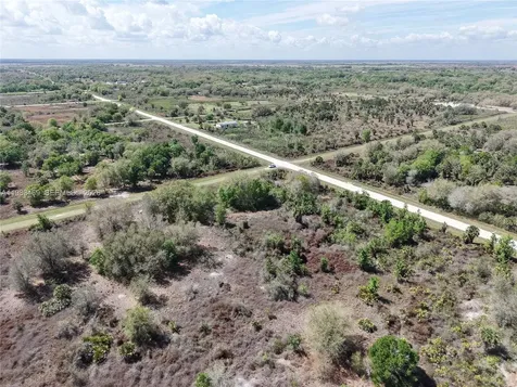 20755 NW 262nd Okeechobee FL 34972