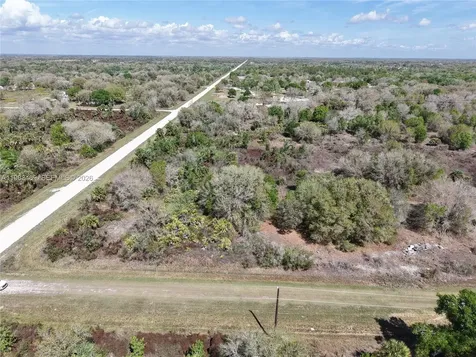 20755 NW 262nd Okeechobee FL 34972