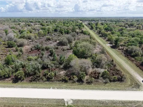 20755 NW 262nd Okeechobee FL 34972