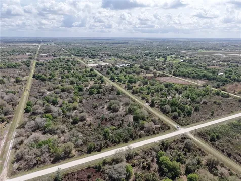 20755 NW 262nd Okeechobee FL 34972