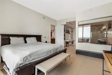 200 Biscayne Boulevard Way Miami FL 33131