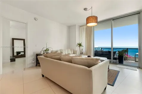 200 Biscayne Boulevard Way Miami FL 33131