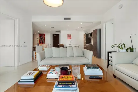 200 Biscayne Boulevard Way Miami FL 33131