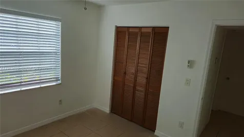 426 NE 210th Cir Terrace Miami FL 33179
