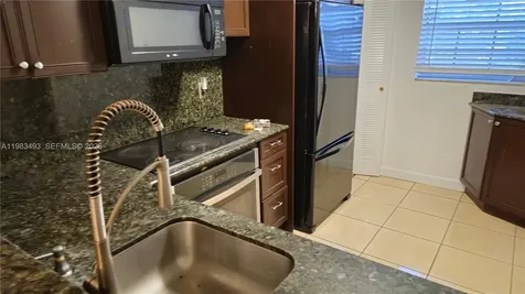 426 NE 210th Cir Terrace Miami FL 33179