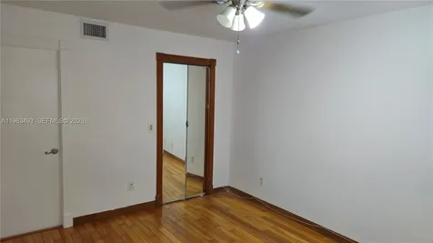 426 NE 210th Cir Terrace Miami FL 33179