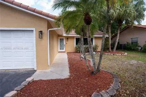 8915 NW 26th Court Coral Springs FL 33065