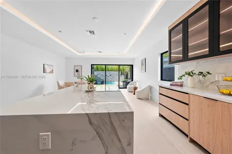 3187 SW 23rd Street Miami FL 33145