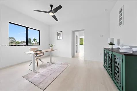 3187 SW 23rd Street Miami FL 33145