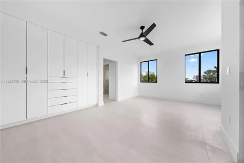 3187 SW 23rd Street Miami FL 33145