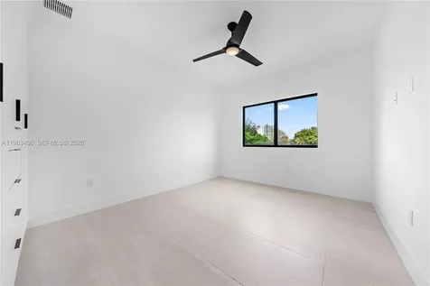 3187 SW 23rd Street Miami FL 33145