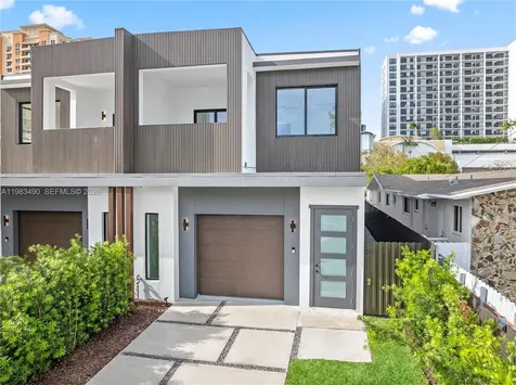 3187 SW 23rd Street Miami FL 33145