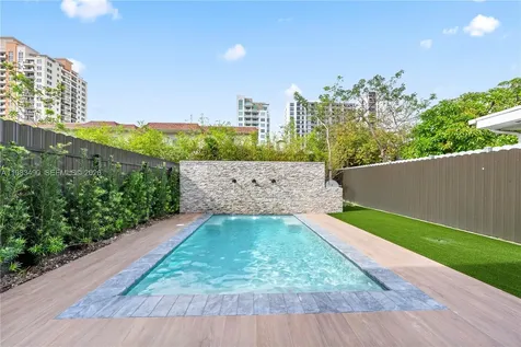 3187 SW 23rd Street Miami FL 33145