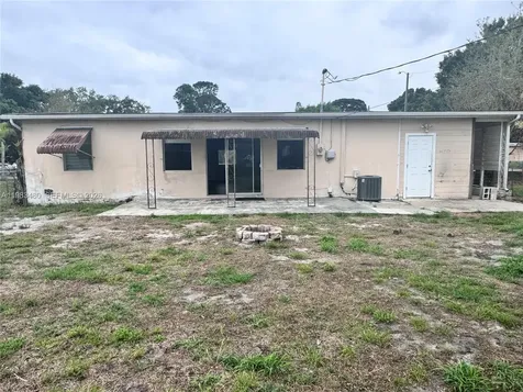 151 SE Celestia Court Port St. Lucie FL 34983