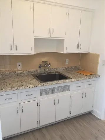 535 74 Miami Beach FL 33141