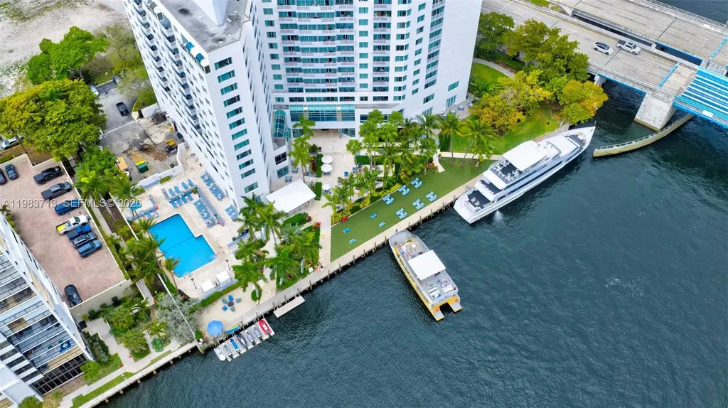 2670 E Sunrise Boulevard Fort Lauderdale FL 33304