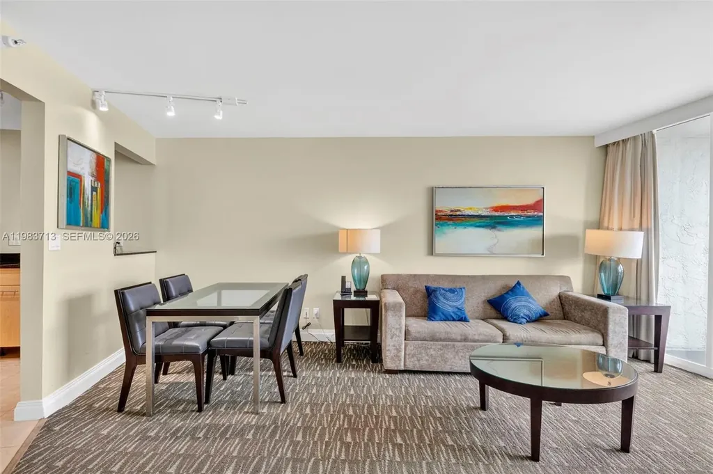 2670 E Sunrise Boulevard Fort Lauderdale FL 33304