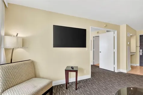 2670 E Sunrise Boulevard Fort Lauderdale FL 33304