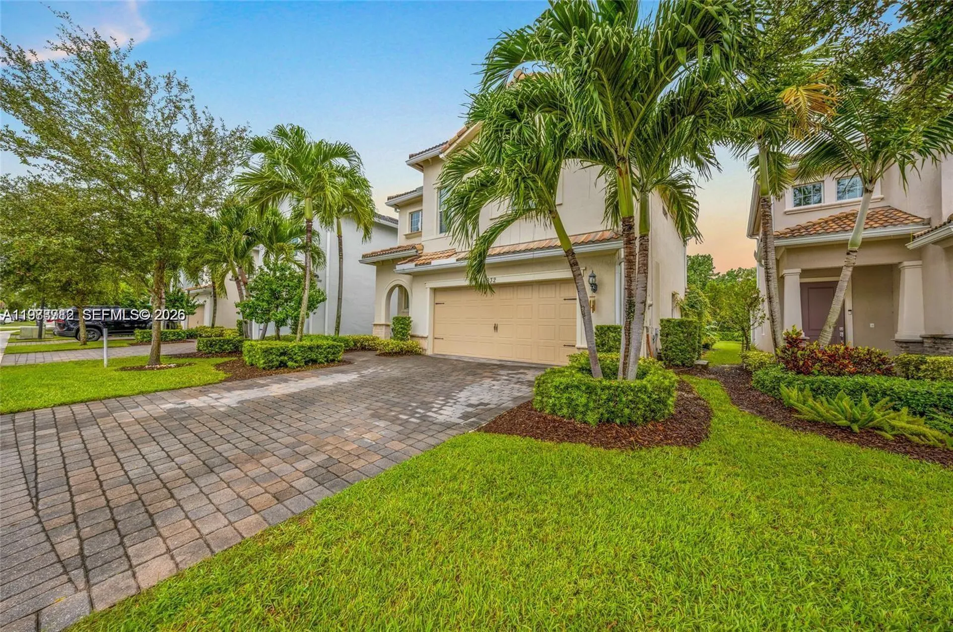 932 Banyan Drive Hollywood FL 33021