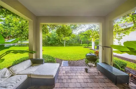 932 Banyan Drive Hollywood FL 33021