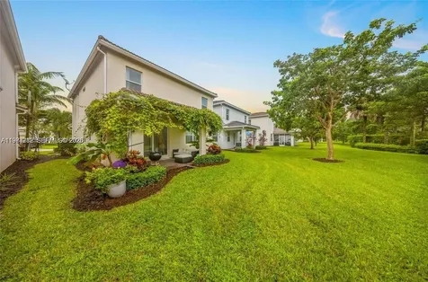 932 Banyan Drive Hollywood FL 33021