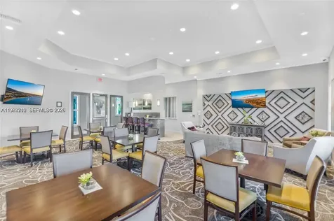 932 Banyan Drive Hollywood FL 33021