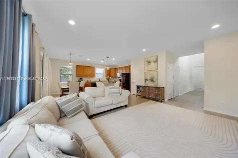 932 Banyan Drive Hollywood FL 33021